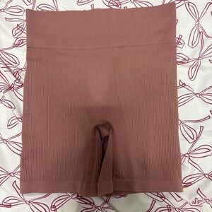 Amazon Ribbed High-Waist Bike Shorts - Mauve